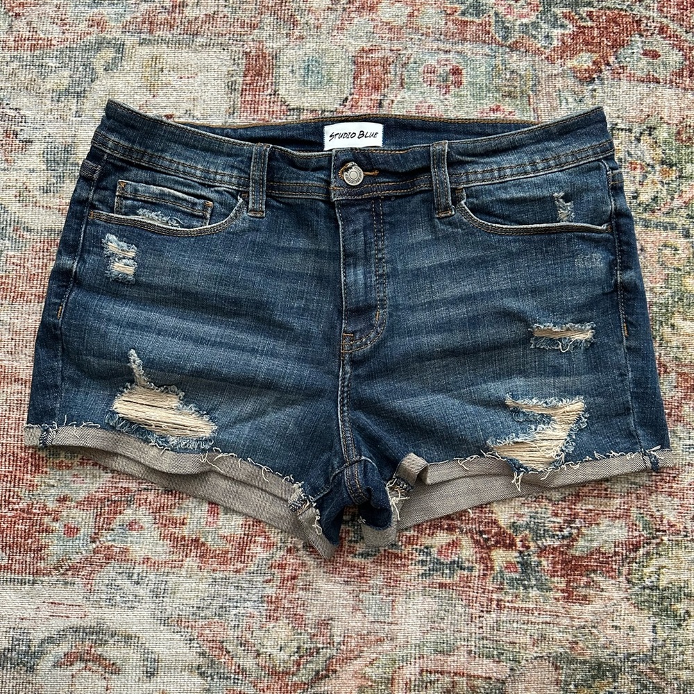 NWOT Studio Blue Distressed Denim Short